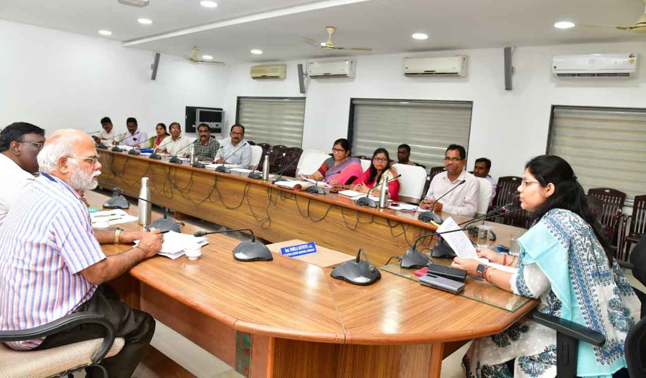 Short videos on Govt schools to attract students in Karimnagar