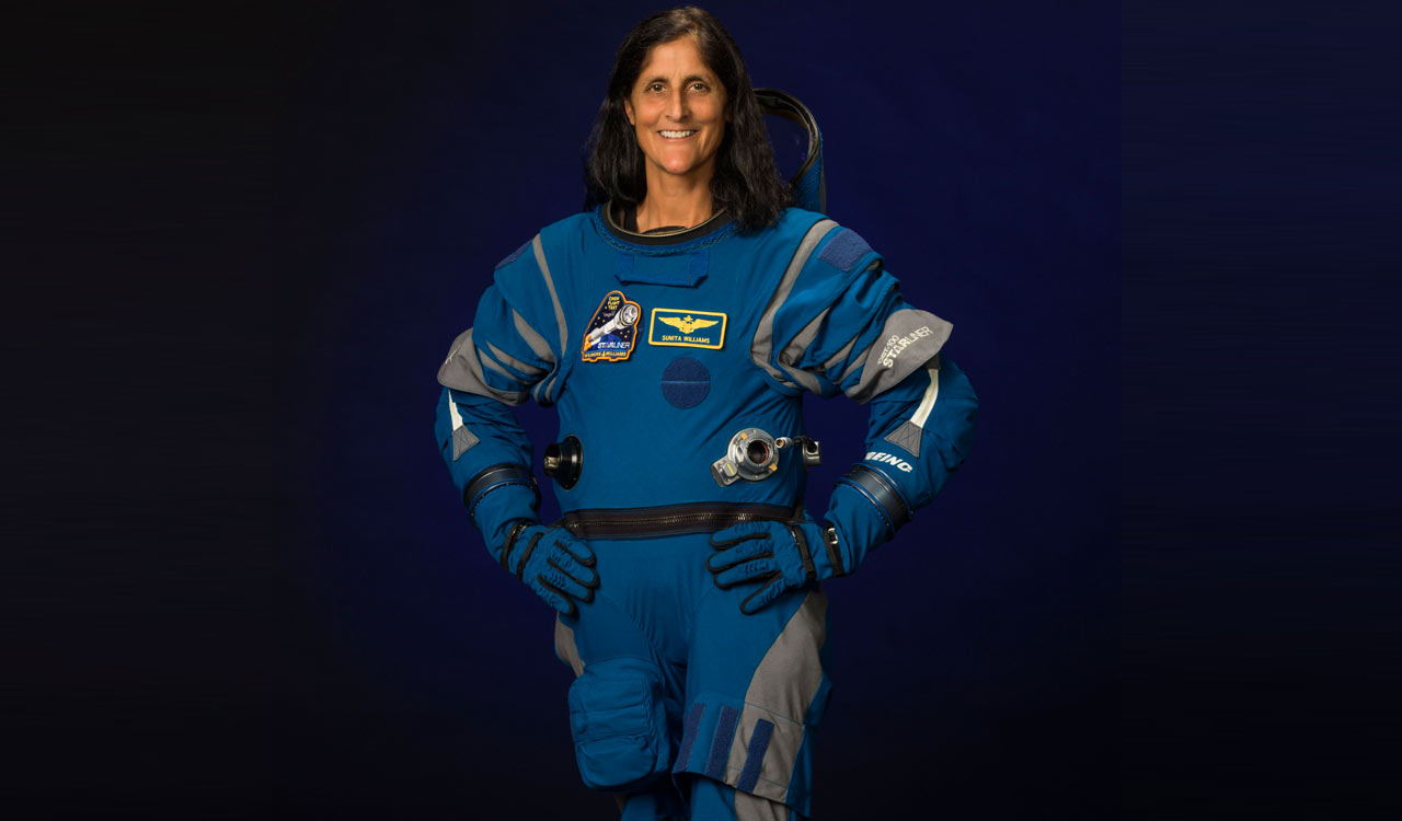 Sunita Williams dances to ISS as Starliner docks