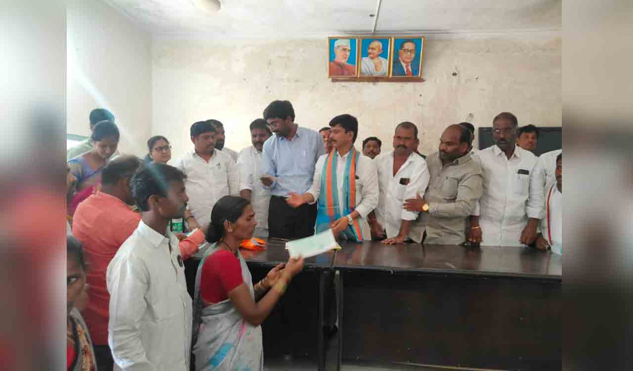 Furore over CM’s brother distributing Kalyana Lakshmi cheques