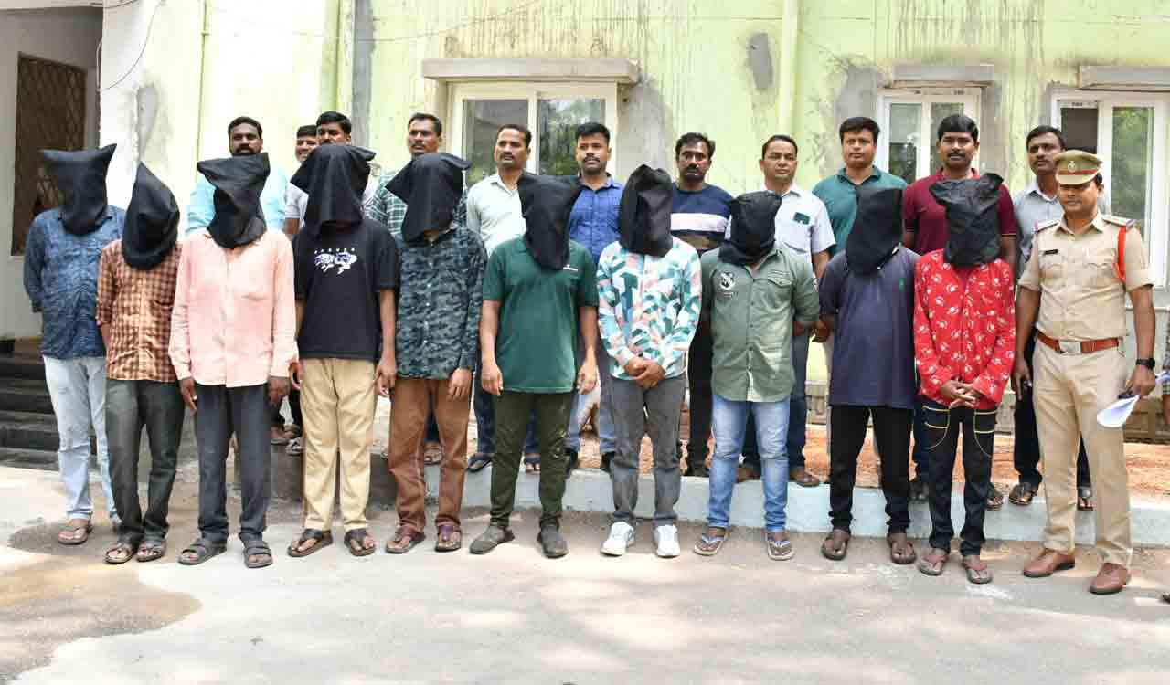 Sangareddy Police arrest 10 on the charge of attacking people in bid to grab land