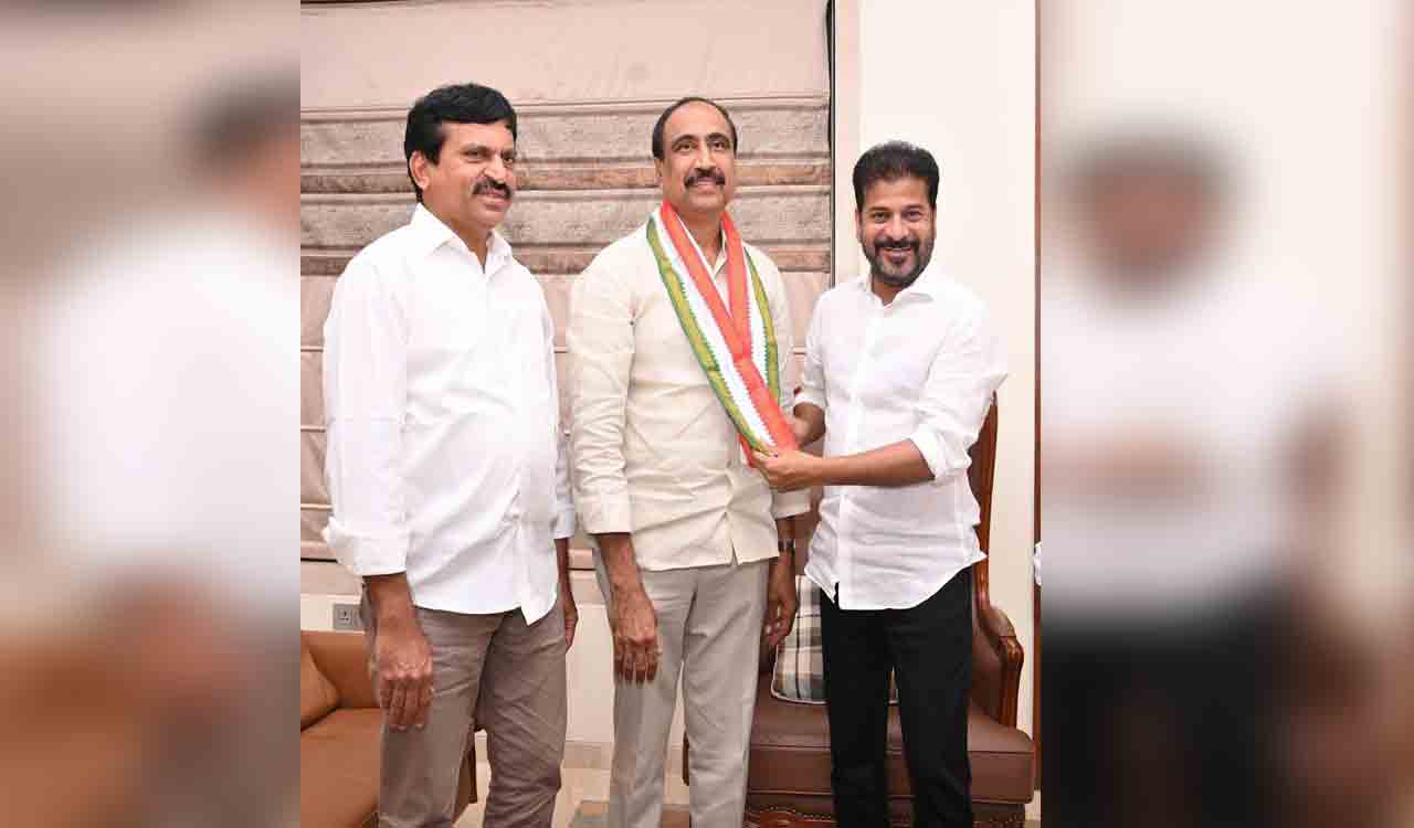 Jagtial MLA Sanjay Kumar joins Congress