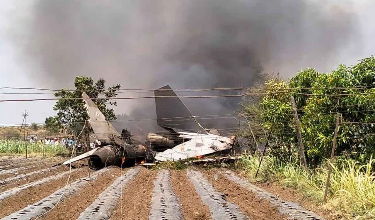 Watch: IAF’s Sukhoi fighter jet crashes at Nashik; pilot, co-pilot eject safely