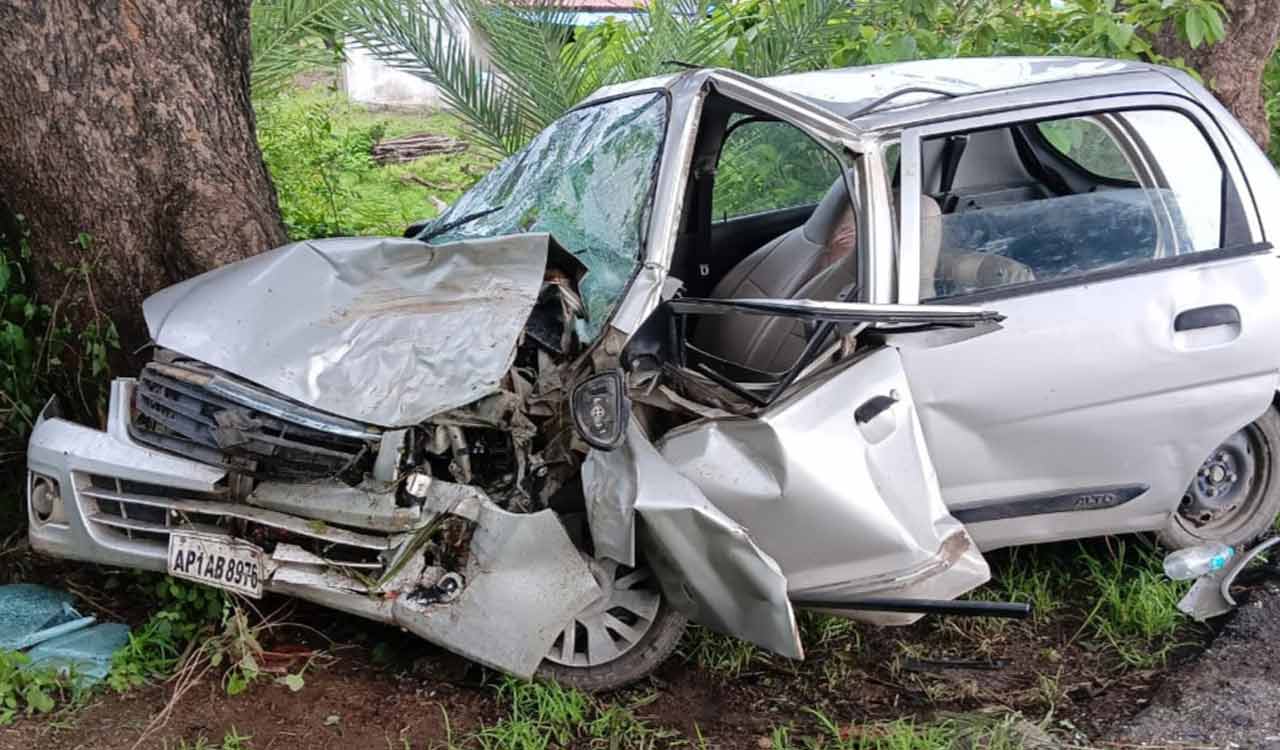 10-year-old boy dies, 3 critically injured as car rams tree in ...