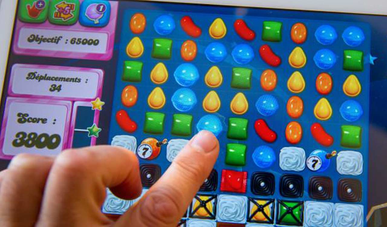 Addiction to Candy Crush costs UP teacher his job