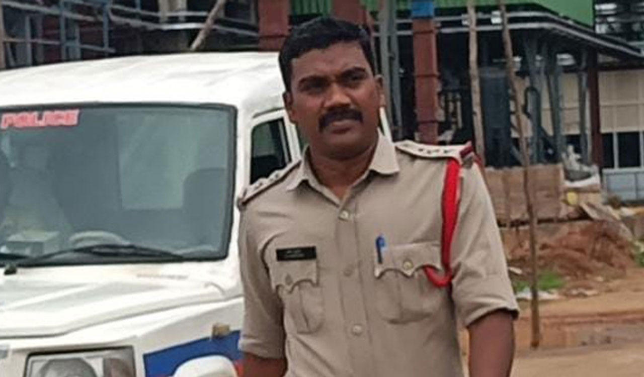 Video of Aswaraopet SI Srinivas sharing how he was harassed in police station goes viral on social media