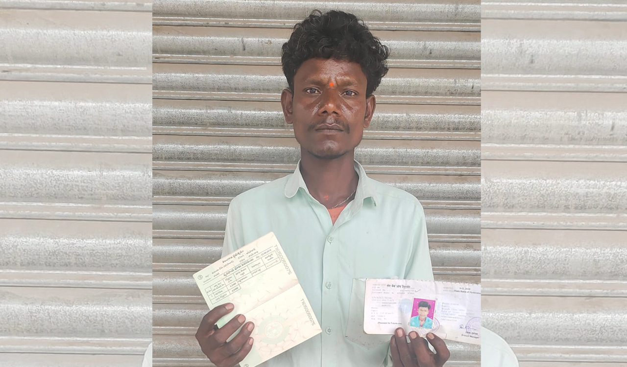 Farmers in Asifabad, Mancherial express displeasure over not receiving crop loan waiver benefits