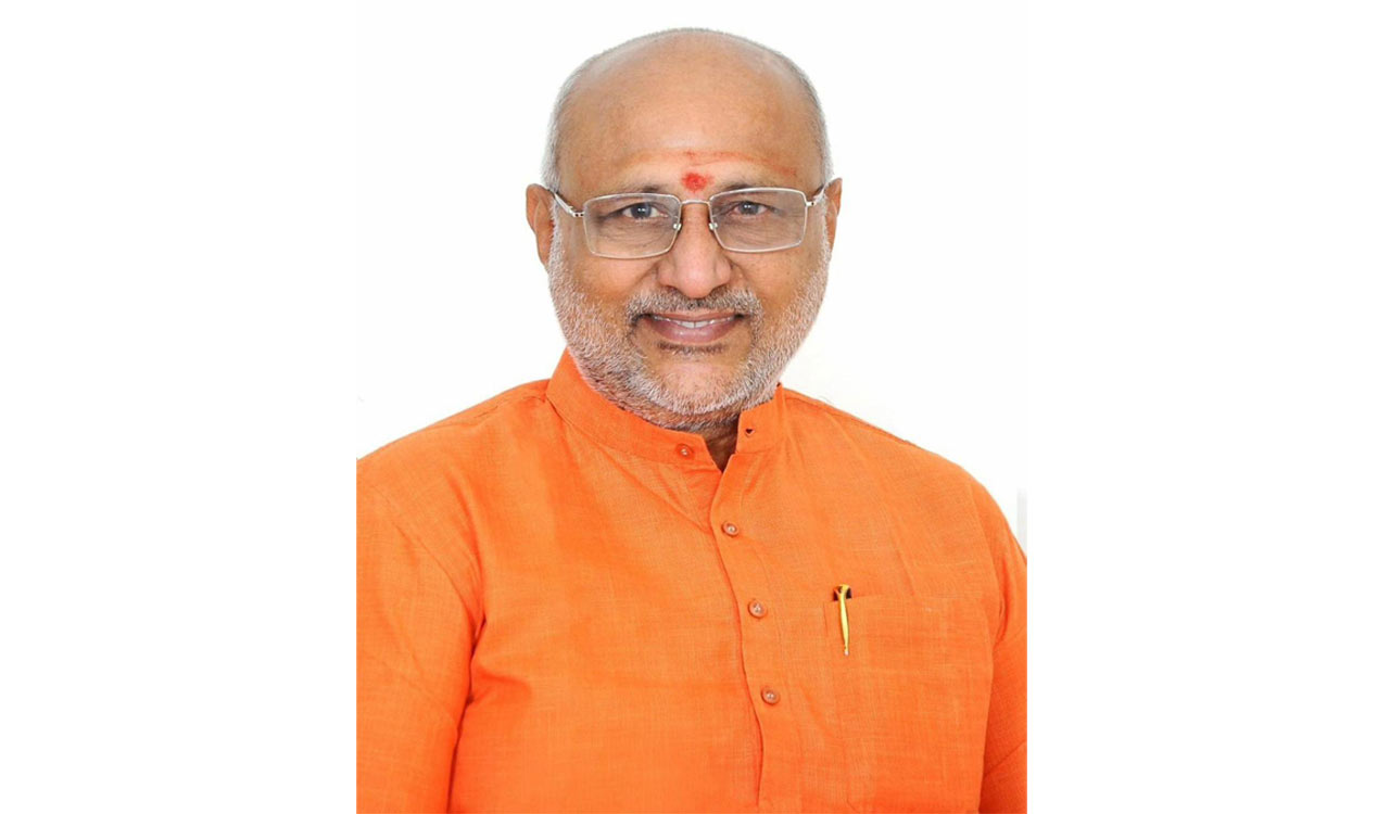 BRS calls on Governor Radhakrishnan on defections, police atrocities, job calendar