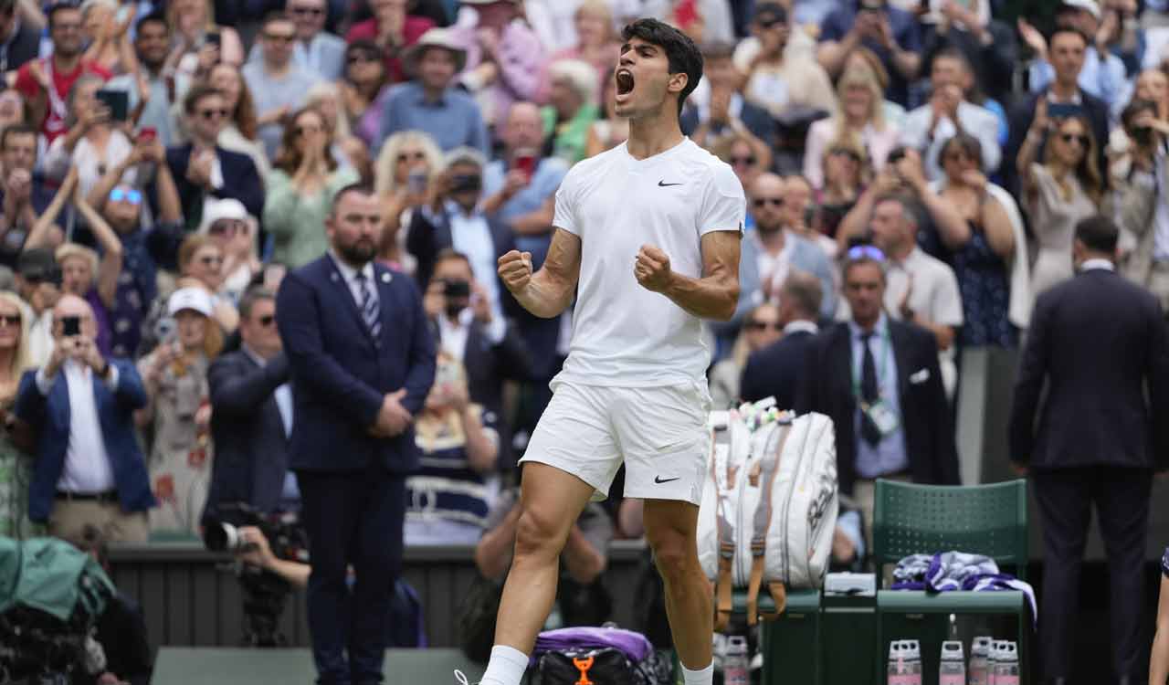 Defending champion Carlos Alcaraz beats Daniil Medvedev to return to Wimbledon final
