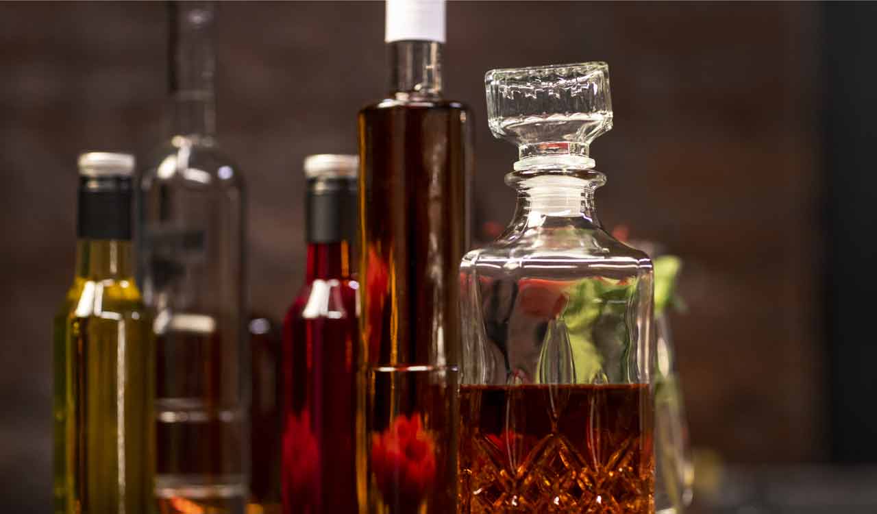 Four caught with Non-Duty Paid Liquor from Rajasthan in Chevella farmhouse