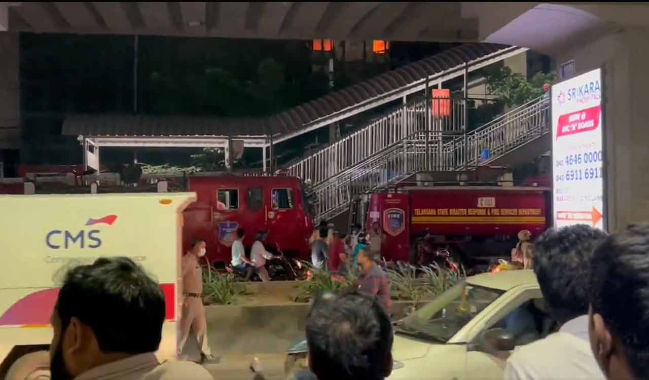 Hyderabad: Property worth lakhs gutted in Chikkadpally building fire