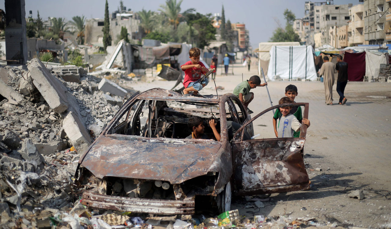 Thousands of Palestinians displaced after Israeli evacuation order