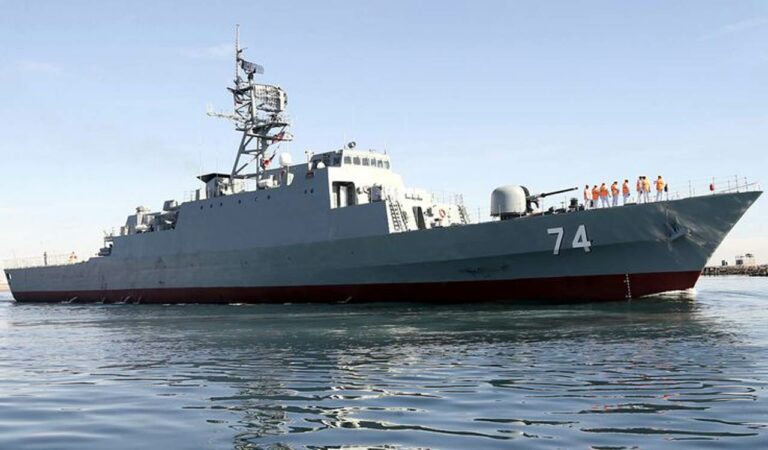 Iran's naval destroyer