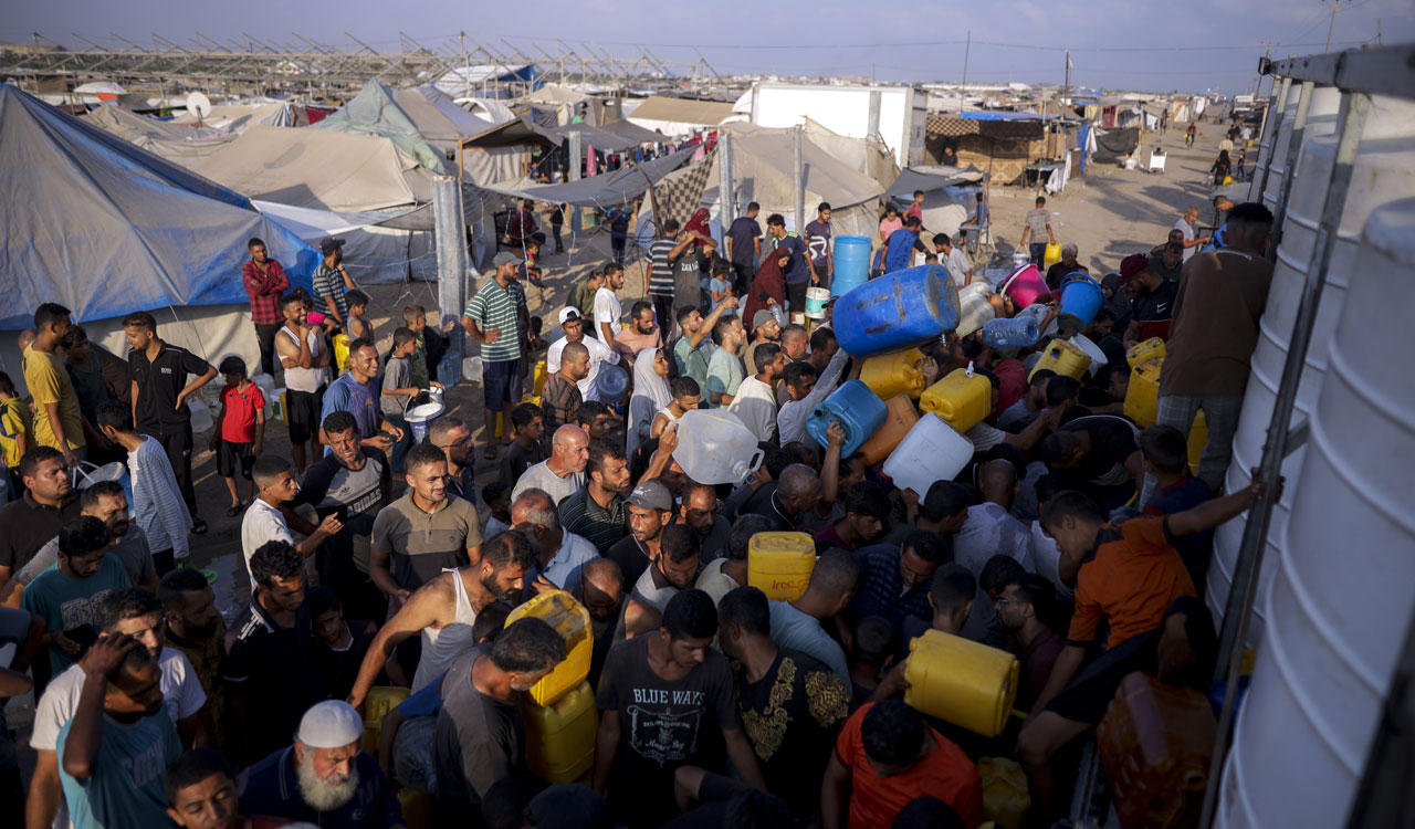 Israel signals new assault, orders mass evacuation of Palestinians from Khan Younis