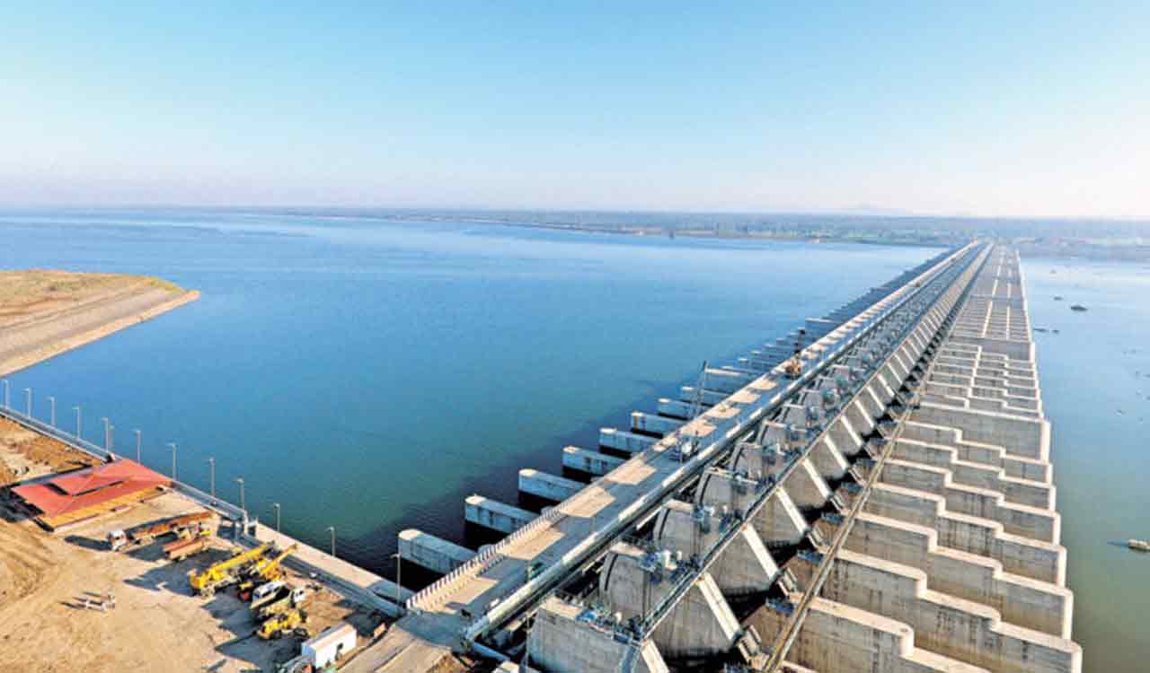 Kaleshwaram Probe: Secretaries, retired secretaries appear before PC Ghose Commission