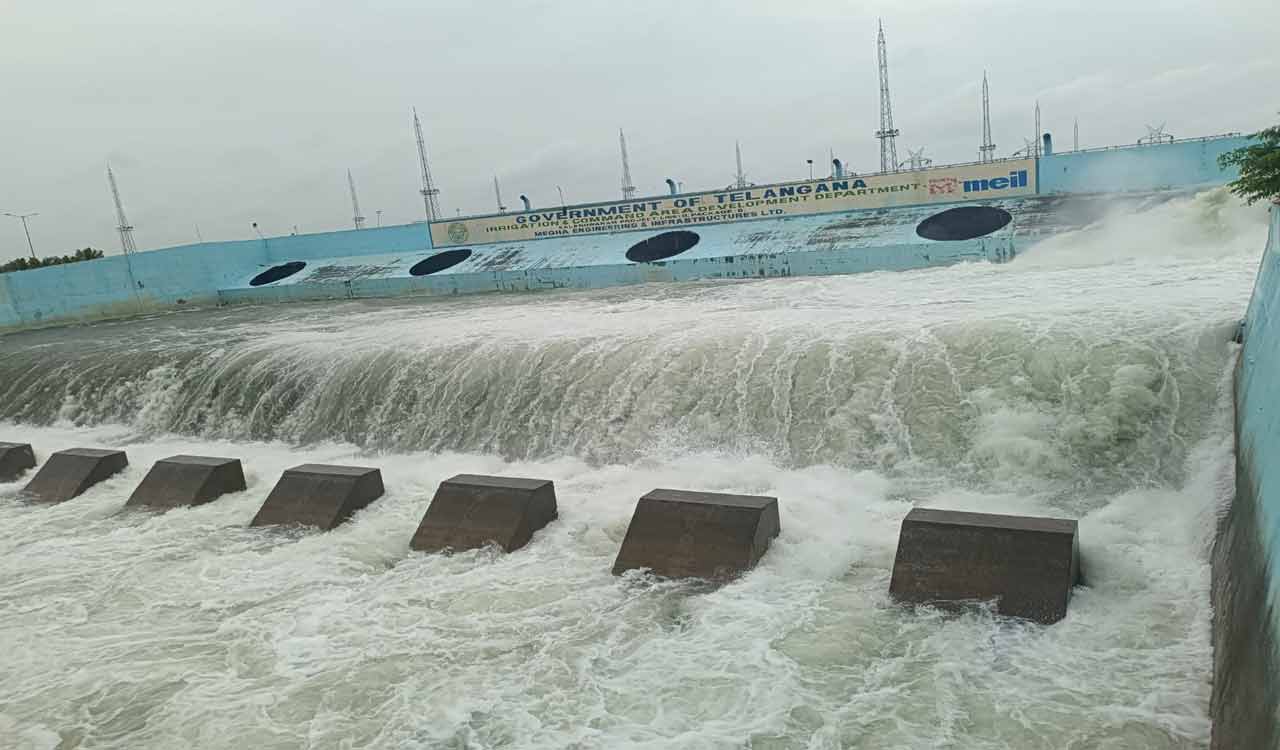 Kaleshwaram pumps roar back into action; Operations begin from Nandi Medaram