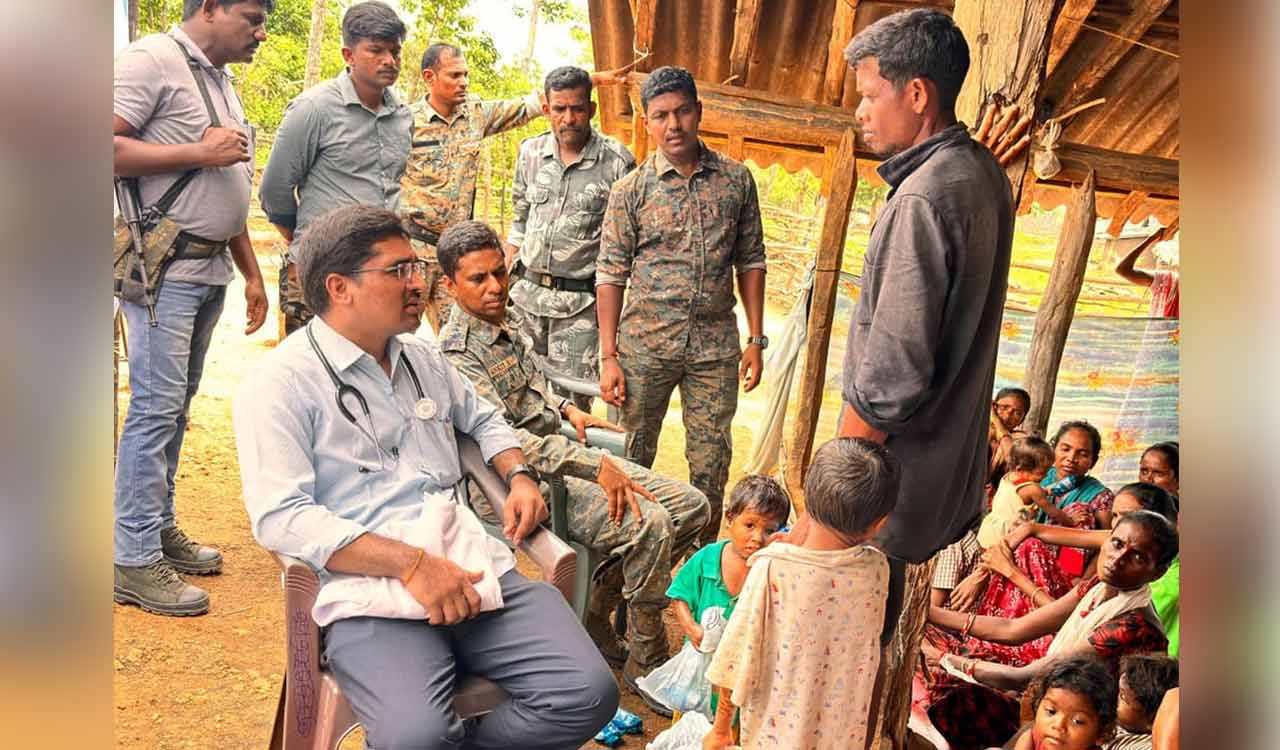 Kothagudem: Police conducts free medical camp for Guthikoyas