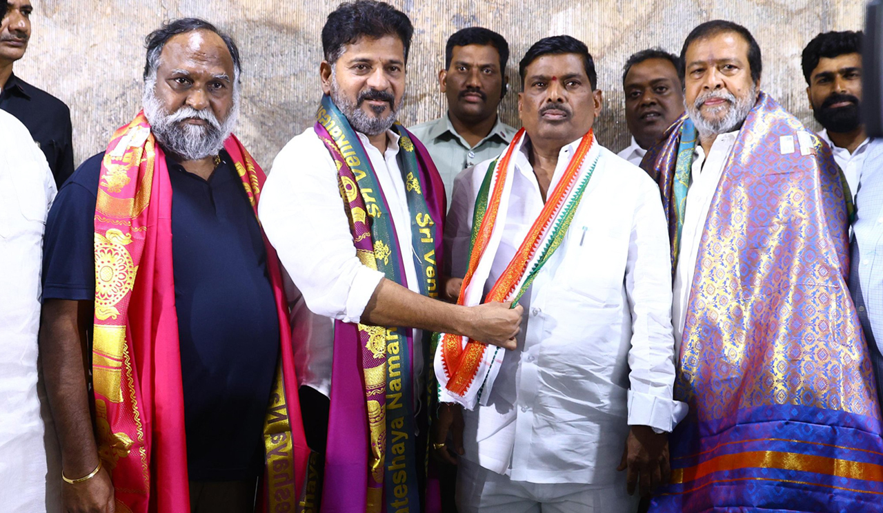 BRS MLA from Patancheru Gudem Mahipal Reddy joins Congress