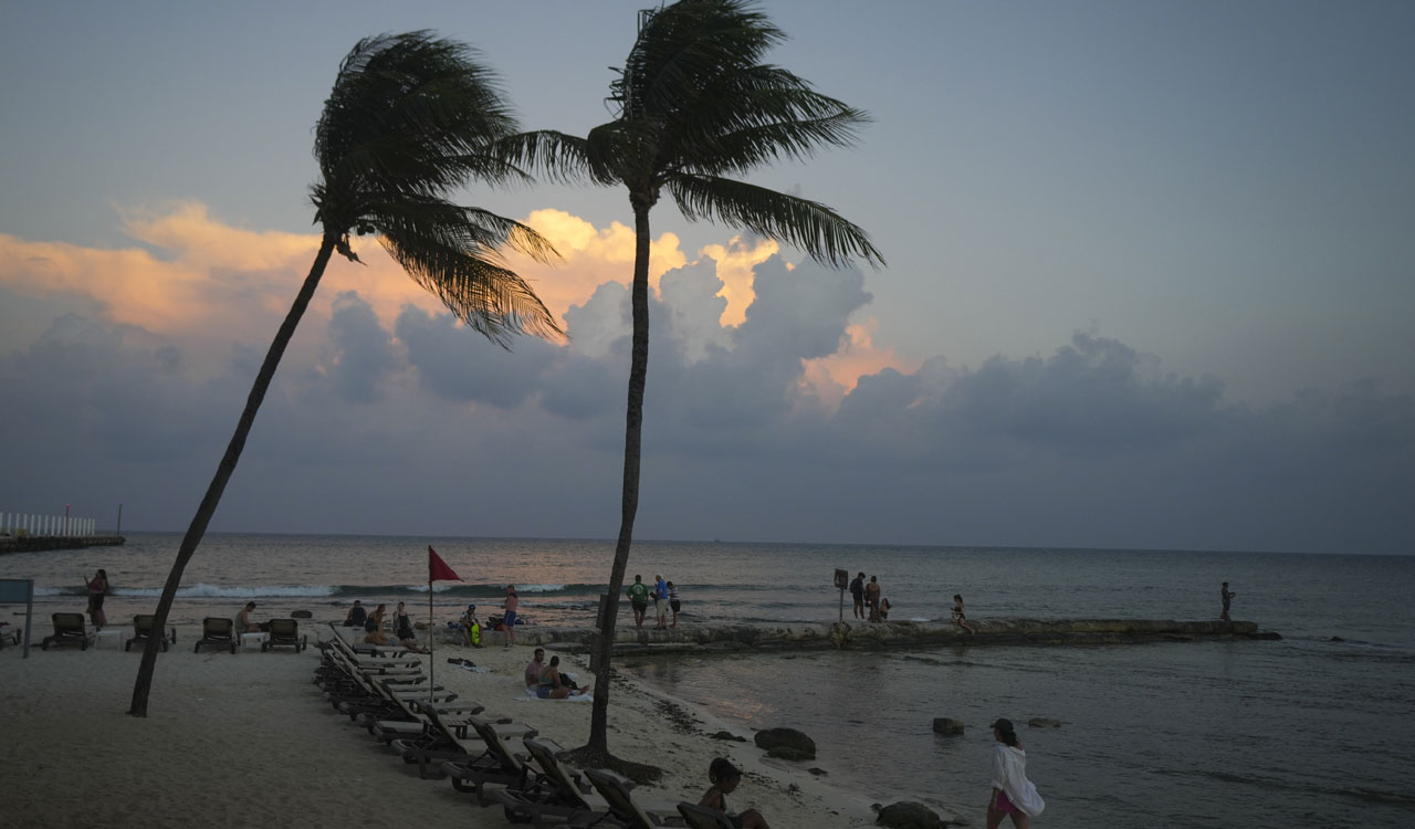 As Hurricane Beryl approaches, Mexico evacuates even sea turtle eggs