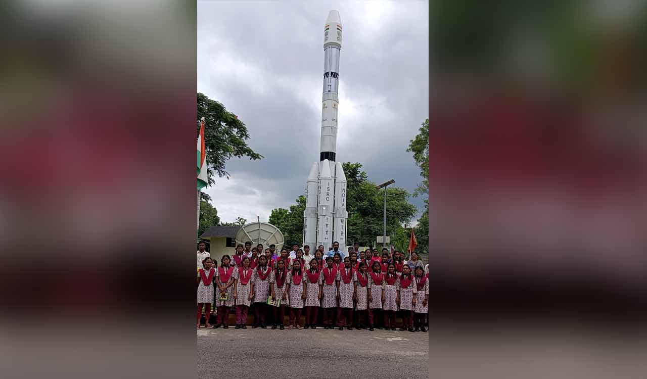 Adilabad: 100 students from Ashram schools visit NRSC