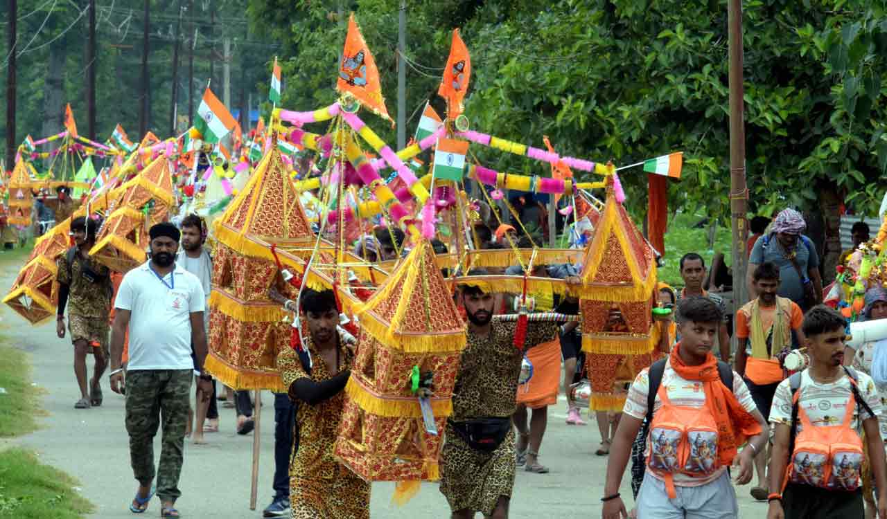 Nameplate diktat: Muslims should display their names on eateries without fear, says cleric