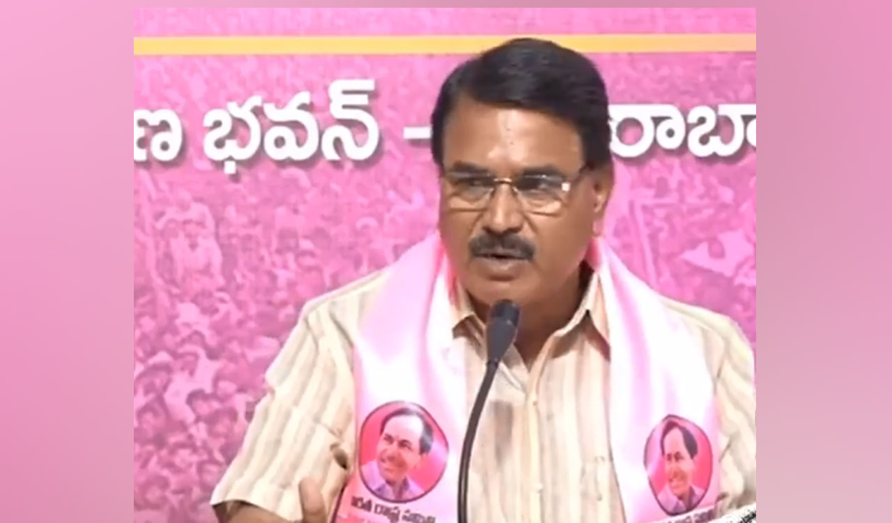 Niranjan Reddy demands unconditional farm loan waiver