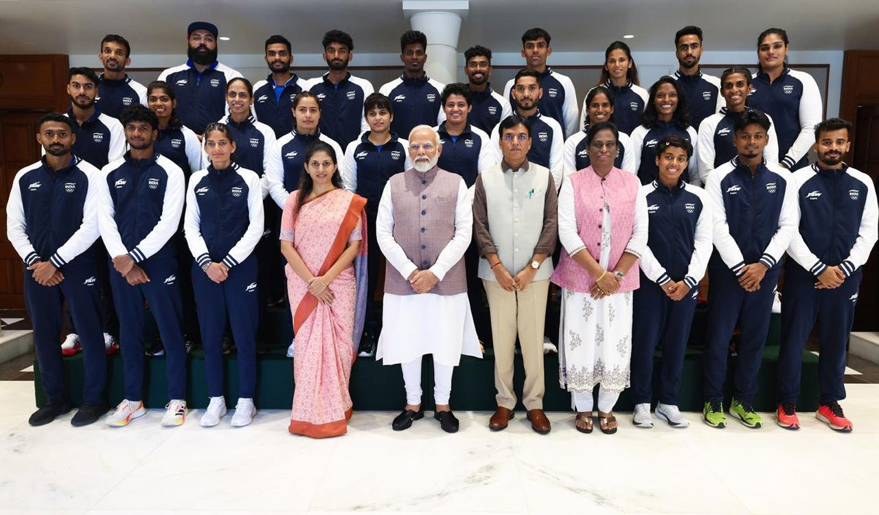 Modi asks Paris-bound Indian athletes to share inputs for 2036 Olympics bid