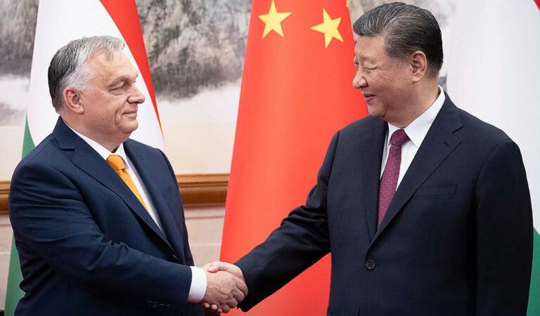 Viktor Orban, Xi Jinping