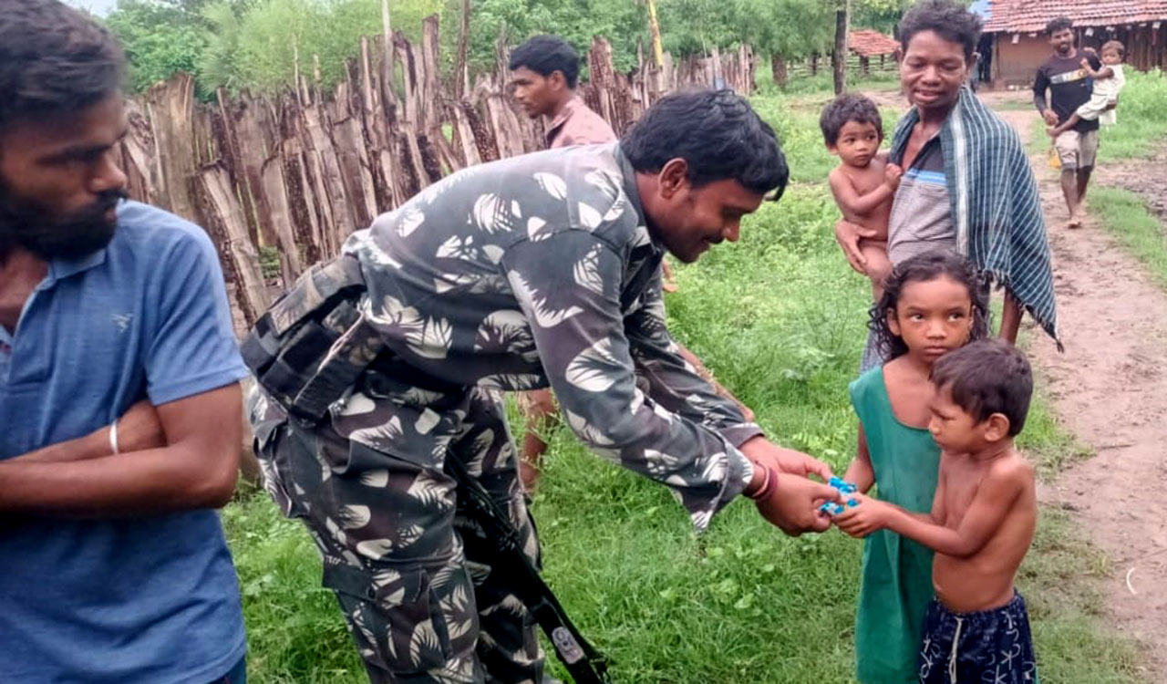 Police conducts search operations in agency villages in Kothagudem