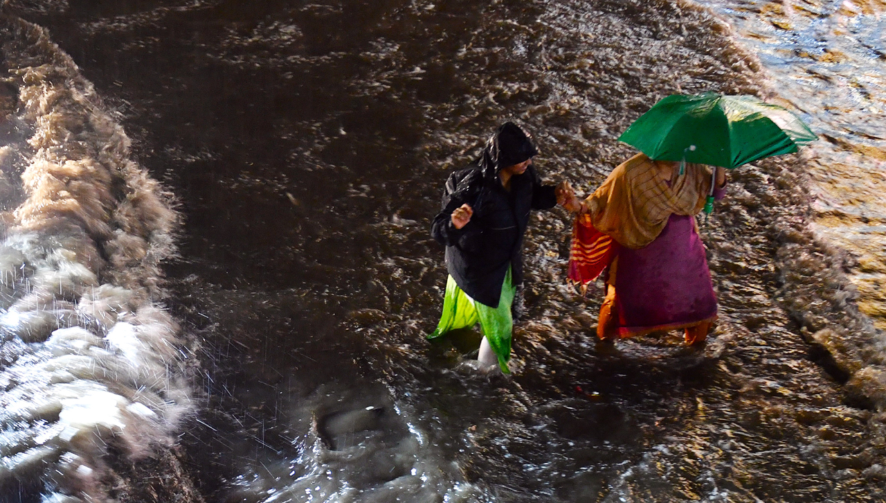 GHMC takes stock of heavy rainfall in Hyderabad