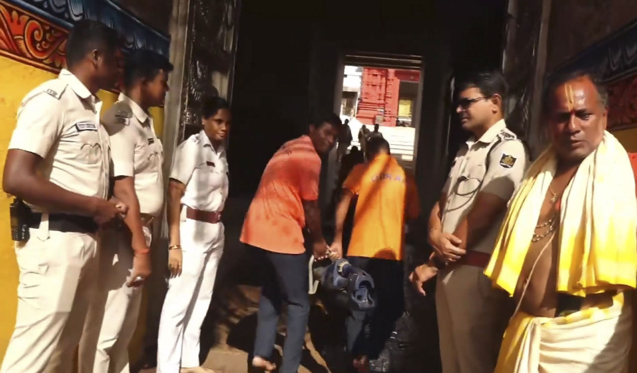 No hidden tunnel found inside inner chamber of Ratna Bhandar at Puri temple