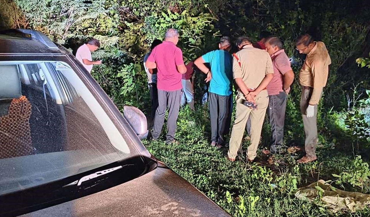 Kothagudem: Man offers lift to strangers, robbed of gold, cash