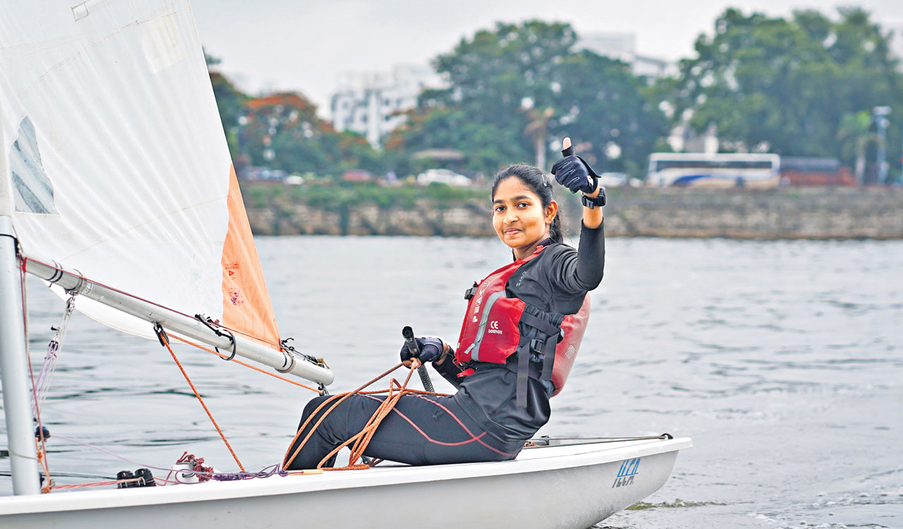 Somya excels on first day of Monsoon Regatta