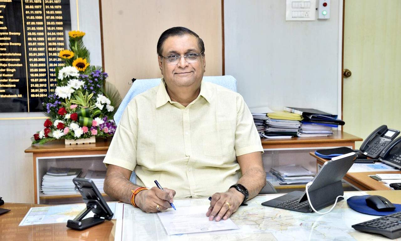 Saurabh Bandopadhyaya takes charge as Principal Chief Signal and Telecom Engineer: SCR