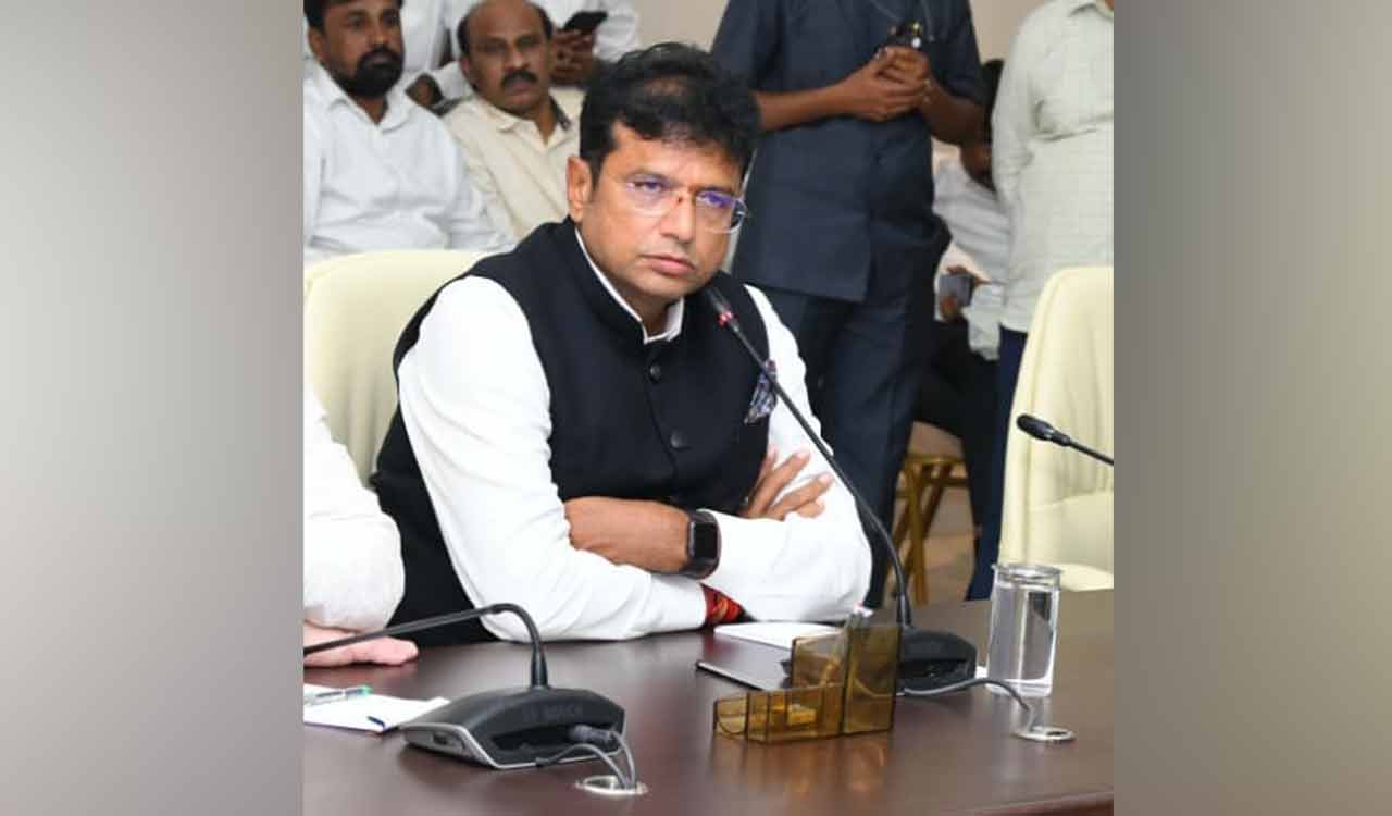 Sridhar Babu asks officials to take action on encroachment of TGIIC lands