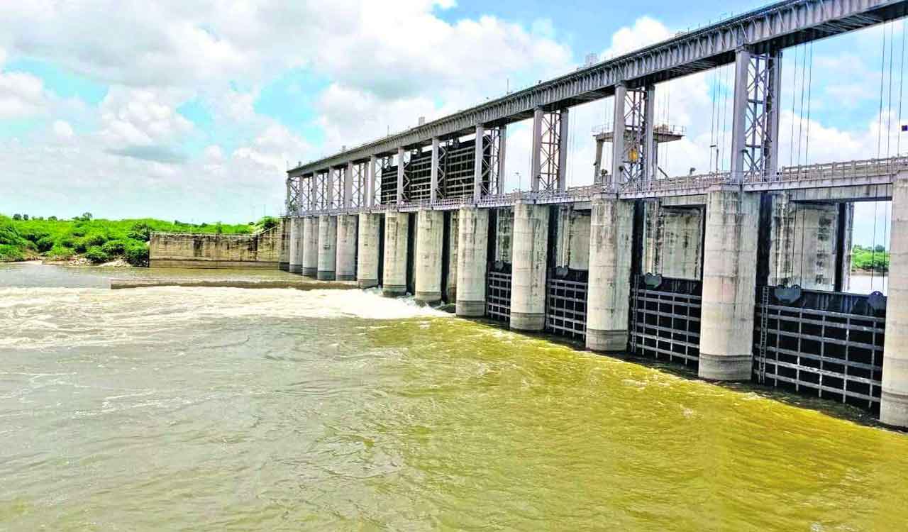 Telangana: All 14 gates of Babli project lifted to let water to SRSP