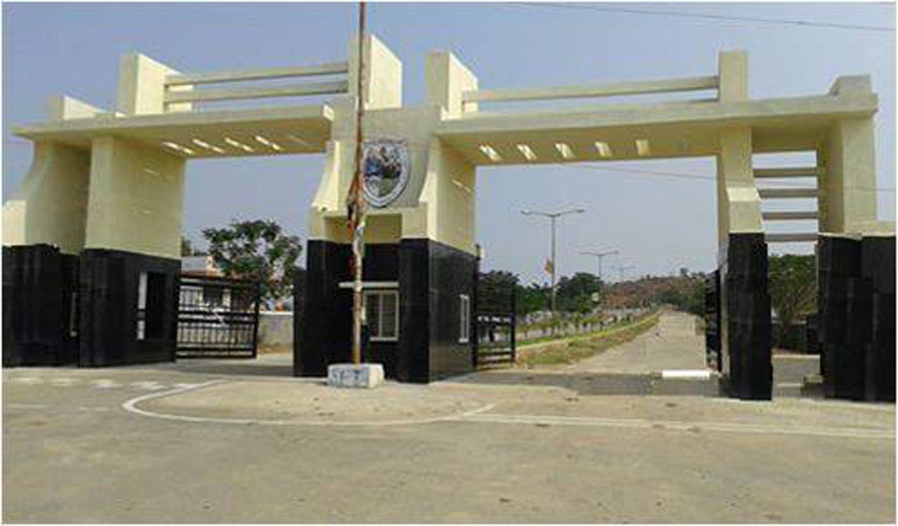 After rat and lizard, now worms found in sambar; this time at Telangana University