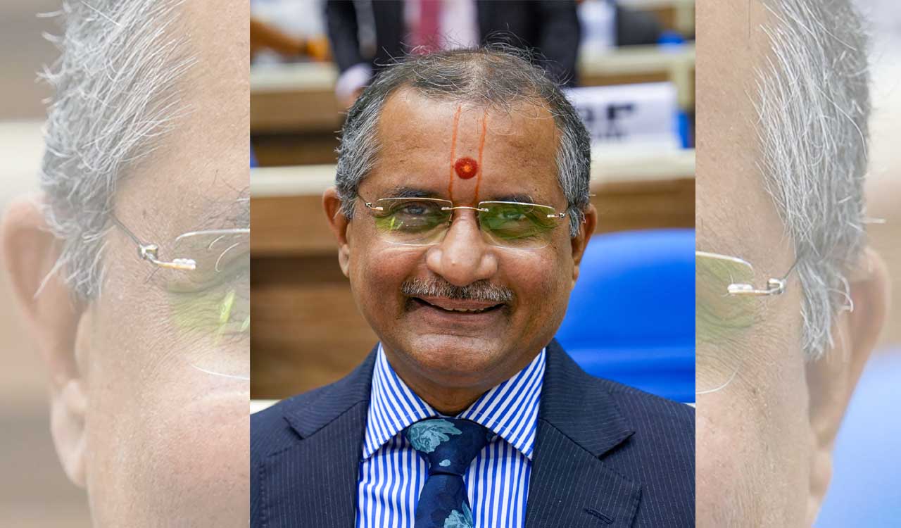 UPSC Chairman Manoj Soni resigns