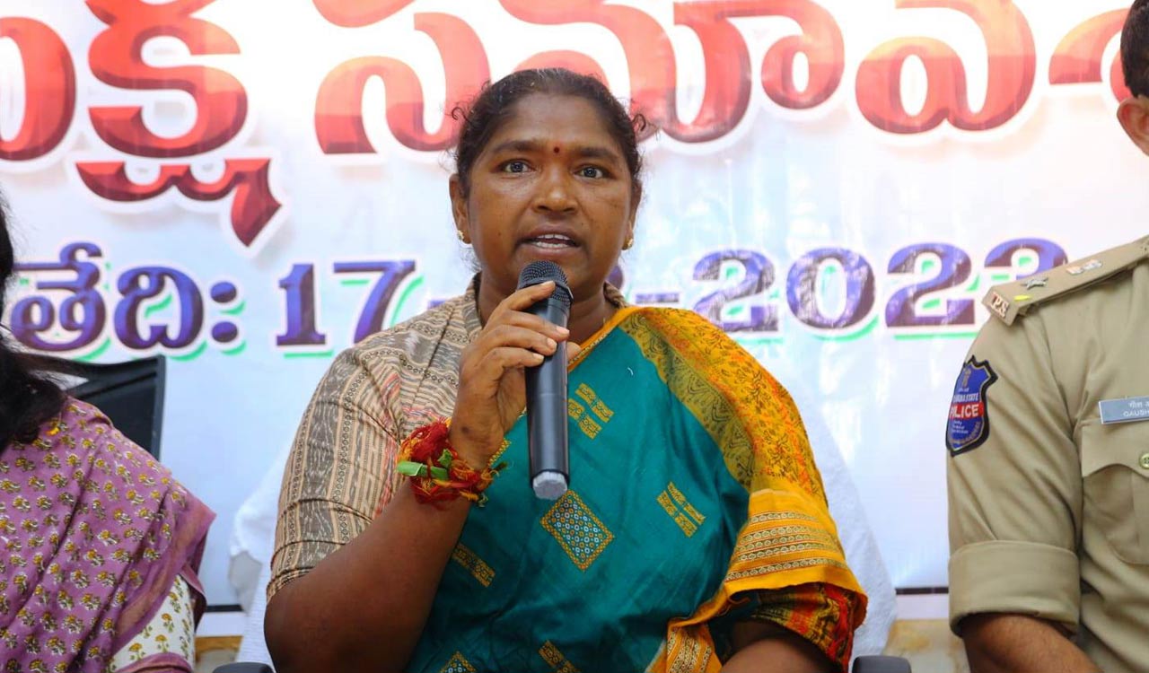 Disability Quota Row: TS Minister Seethakka Finds Fault With Smitha ...