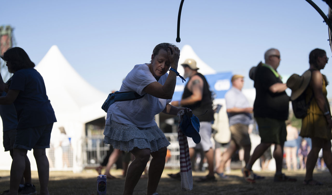 US reels under record-setting heatwave, experts says mercury to rise further