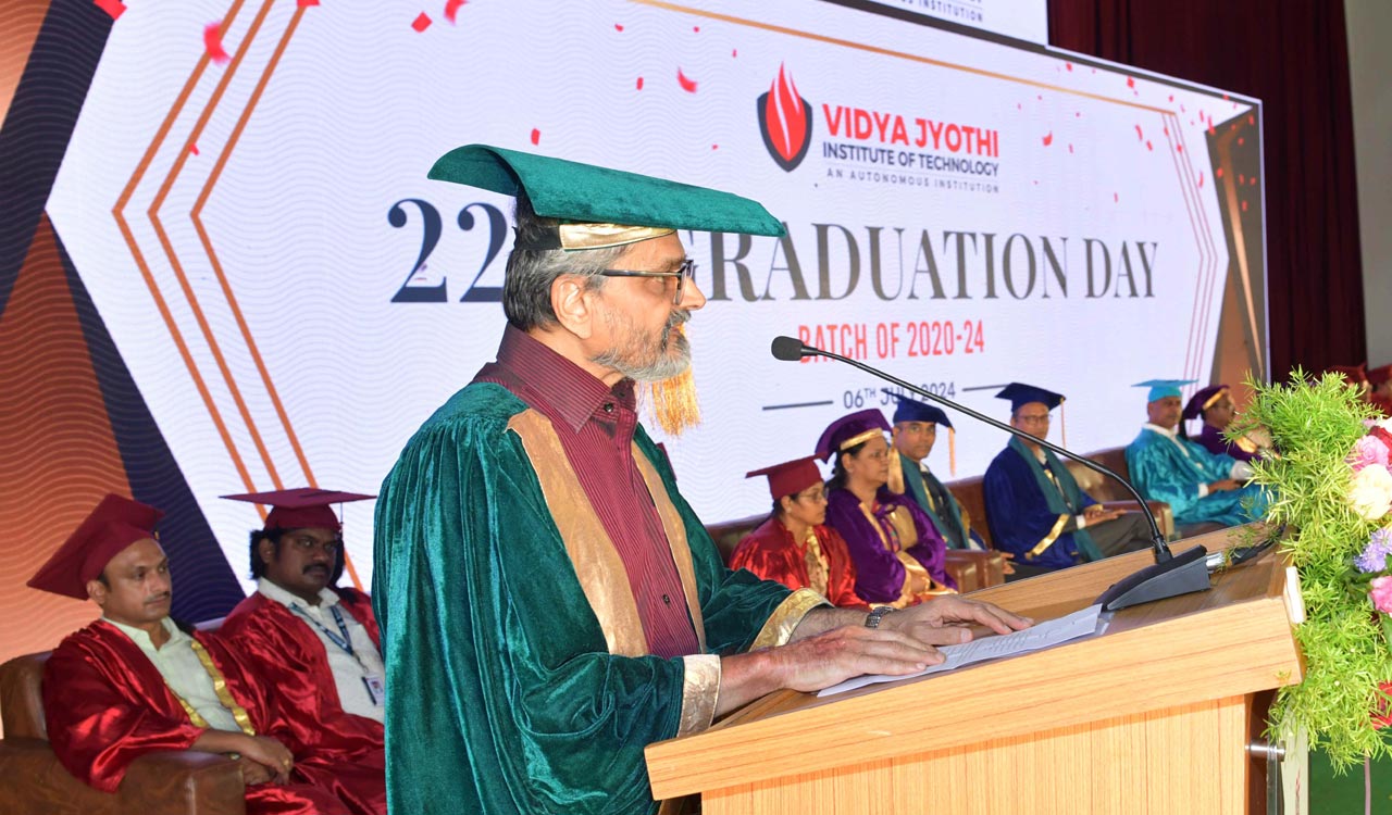 Hyderabad: VJIT celebrates graduation day-Telangana Today