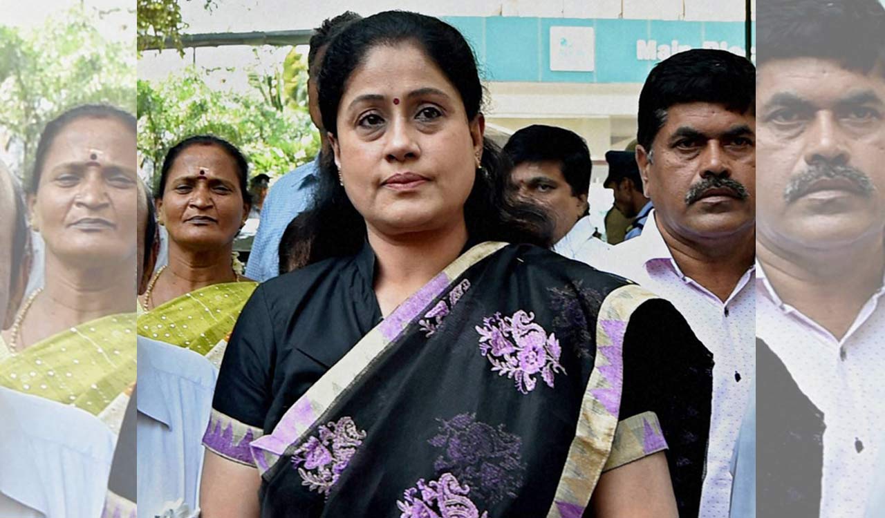 Actor-politician Vijayashanthi questions Chandrababu Naidu’s ‘secret agenda’