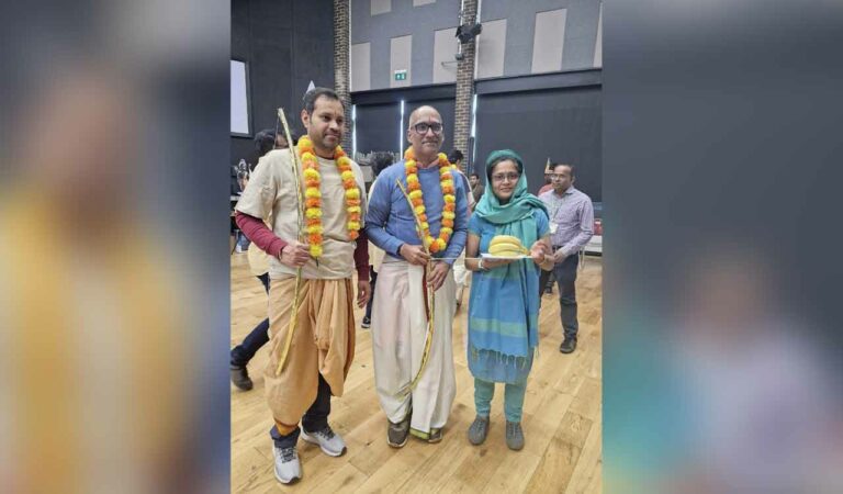 The event began with an address by social activist and Yogi, Kiran Chukkapalli, who spoke about the Hindu refugee crisis and the socio-economic development initiatives of his non-profit organization, “Think Peace.”