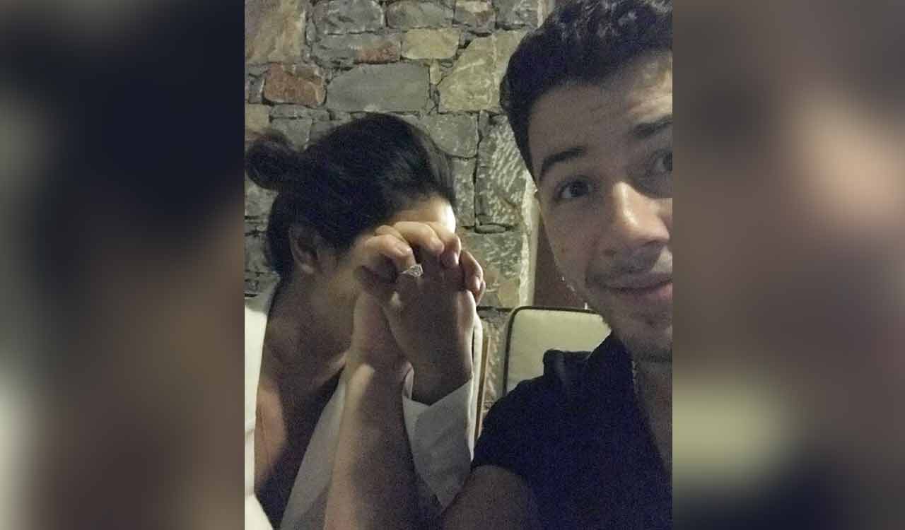 Nick Jonas shares unseen picture from the moment he proposed Priyanka Chopra