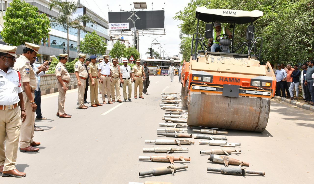 Will file criminal cases on mechanics if they fit modified silencers: Sangareddy SP