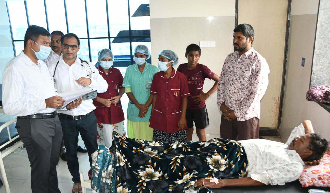 Adilabad Collector makes surprise visit to private hospital, expresses displeasure over poor management