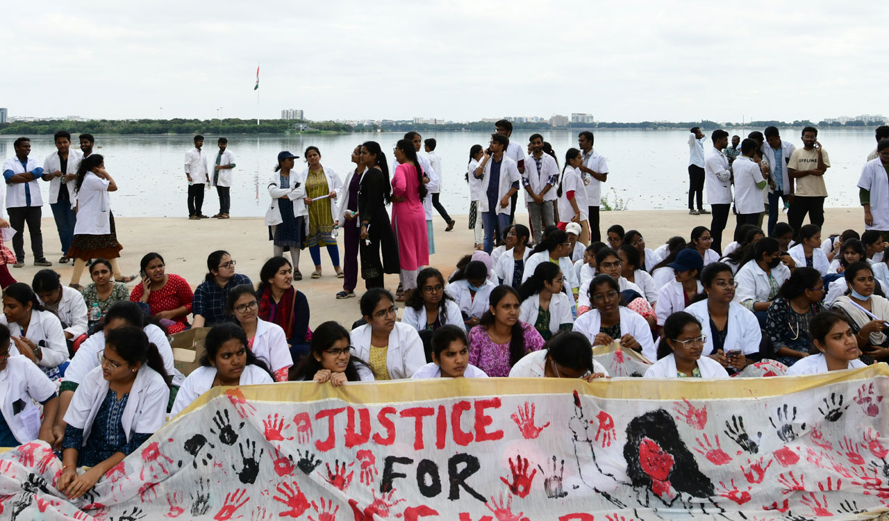 Telangana: Medicos, senior resident docs to continue stir, demand written assurance