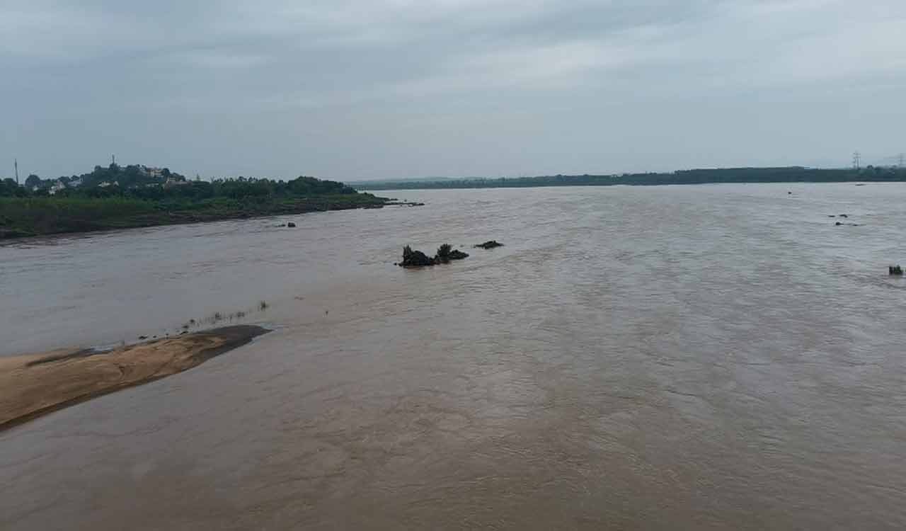 Man from Nalgonda swept away in River Krishna at Srisailam