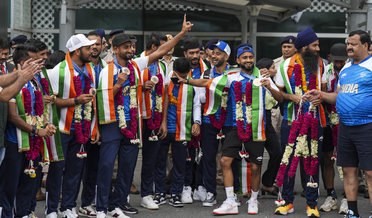 Indian hockey team gets hero’s after Olympic bronze medal win