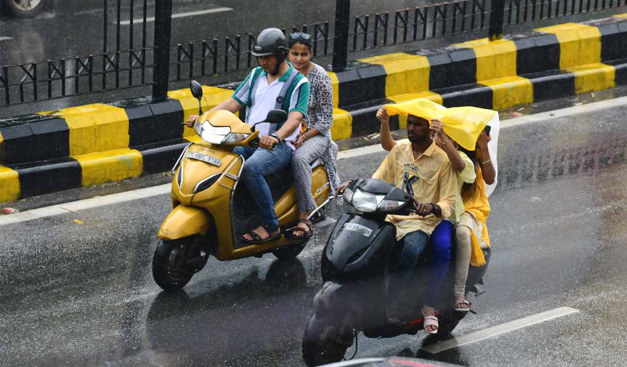 Hyderabad braces for moderate showers, yellow alert issued in Telangana