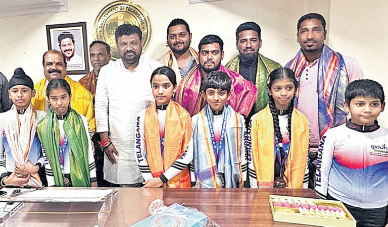 SATG chairman K Shiva Sena Reddy with the medal winners.